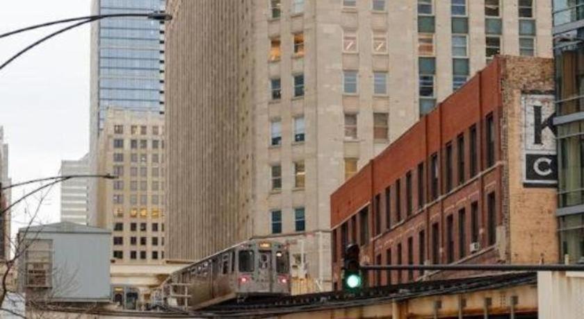 Found Hotel Chicago River North Eksteriør billede